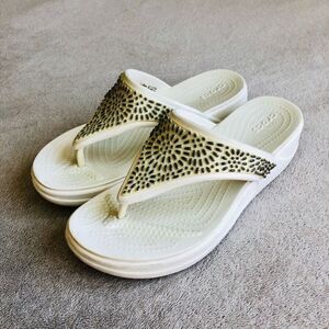 Crocs Women’s Monterey Shimmer White Wedge Sandal